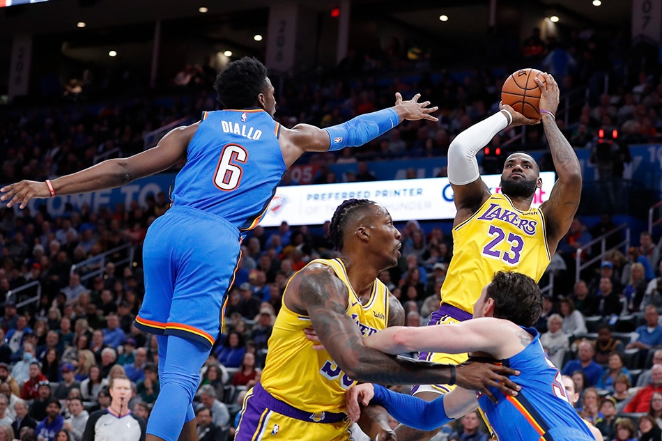 Nba Lakers Complete Home And Home Sweep Of Thunder Abs Cbn News