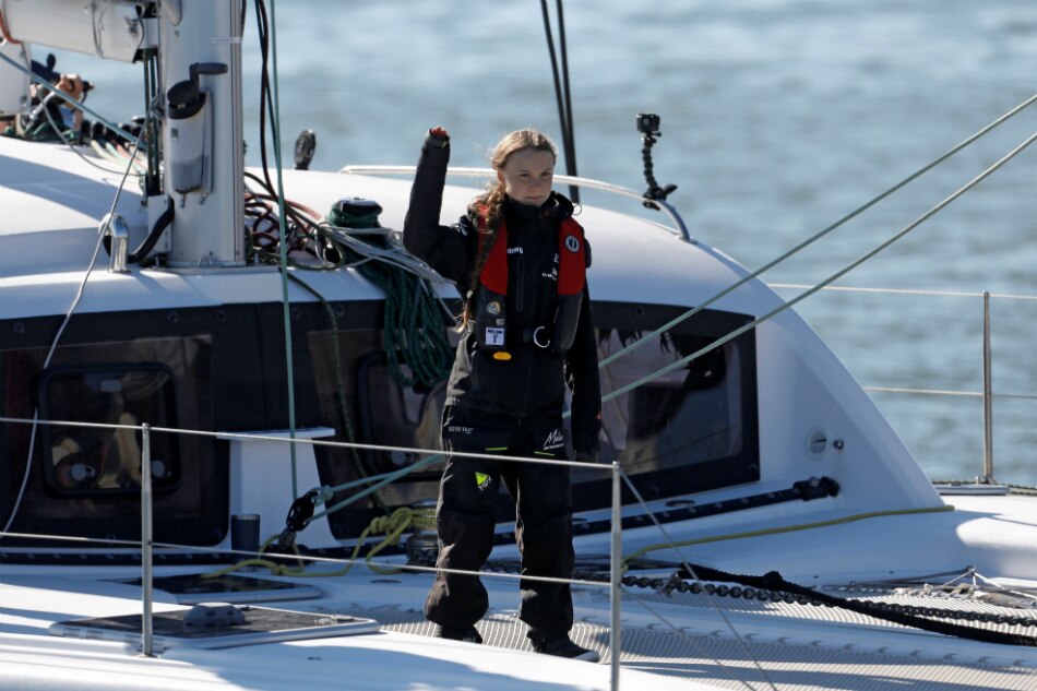 Greta Thunberg sails into Lisbon en route to COP25 1
