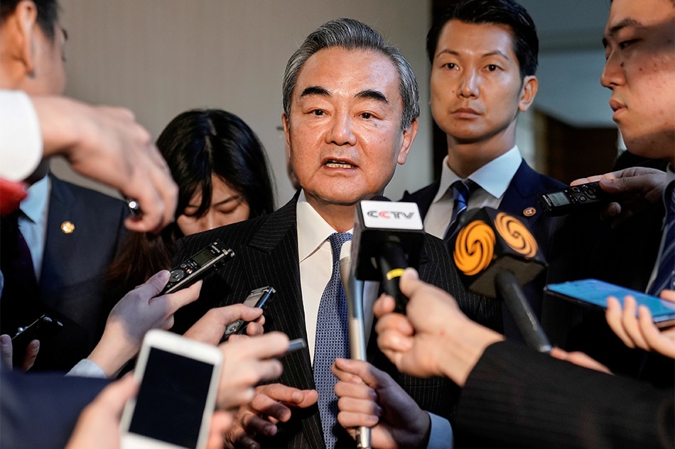 After 4 years, China&#39;s top diplomat visits South Korea to mend ties 1