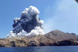 Divers search for remaining bodies from NZ volcanic eruption