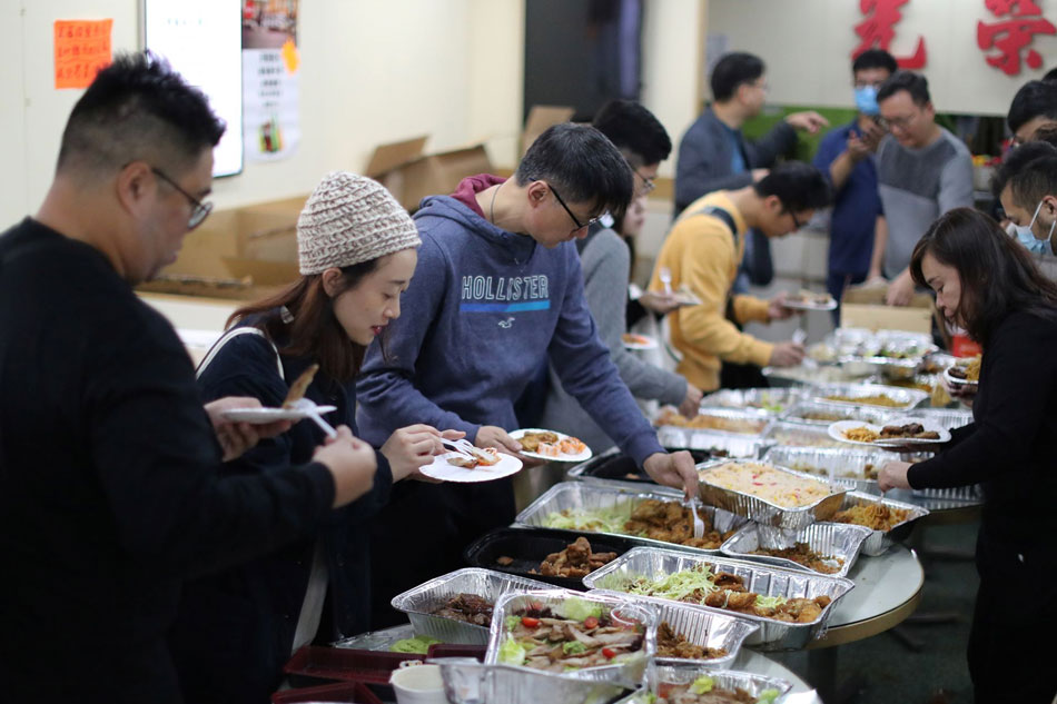 &#39;We&#39;re all family now&#39;: Protesters gather for free Christmas dinner in Hong Kong 1