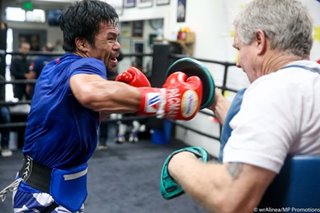 Roach says Pacquiao not showing signs of slowing down