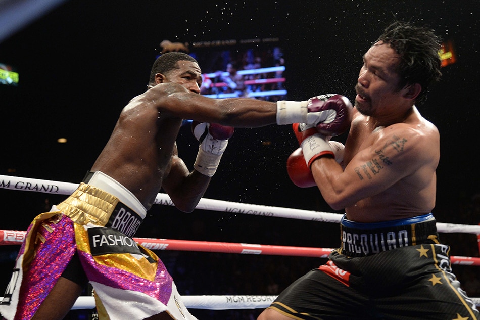 Pacquiao sustains eye injury against Broner | ABS-CBN News