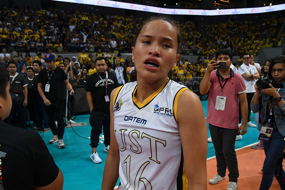 ‘Pasensya na’: Rondina apologizes to UST community for falling short in UAAP finals 1