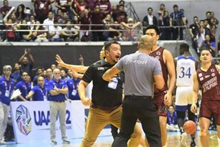 UAAP 82: Livid at calls, UP coach Bo Perasol ejected from game