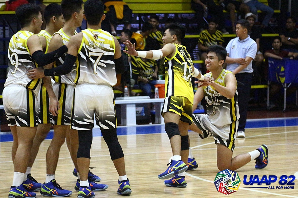 UAAP UST sweeps Adamson, claims last semis seat in boys' volleyball