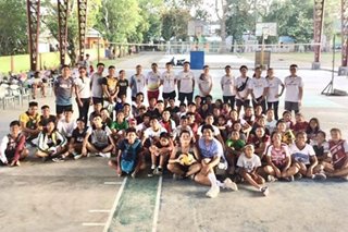 Volleyball: Perlas Spikers give back to Romblon kids