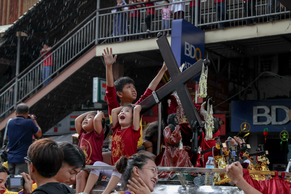 LOOK: Thousands join procession of Nazareno replicas | ABS-CBN News