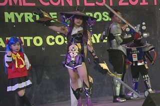 Mga estudyante nag-cosplay para magpasaya ng mga bata