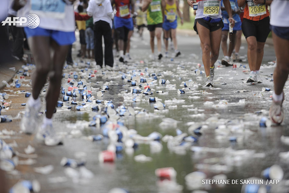 FACT CHECK: No, this is not a photo of littering UP students angry at Duterte 5