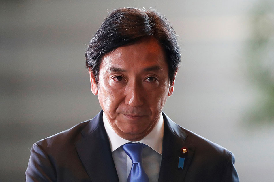 Japan&#39;s trade minister resigns over money, gifts scandal 1