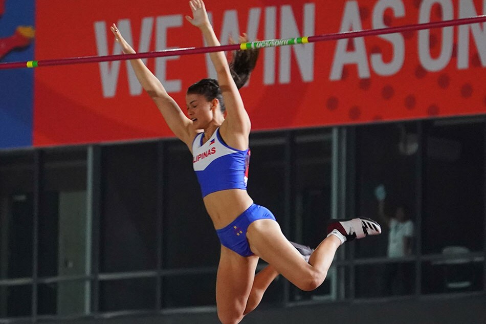 SEA Games: Natalie Uy follows in Obiena&#39;s footsteps for pole-vault gold 1
