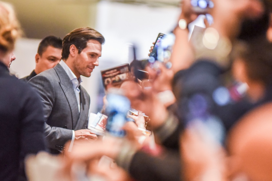 IN PHOTOS: ‘The Witcher’ star Henry Cavill meets fans in Manila 2