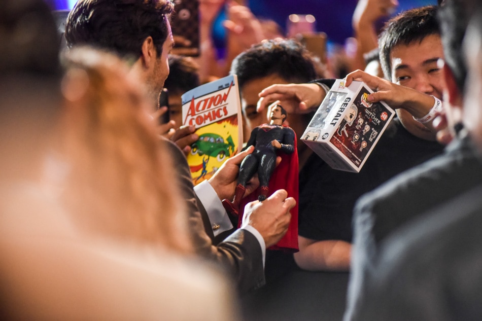 IN PHOTOS: ‘The Witcher’ star Henry Cavill meets fans in Manila 4