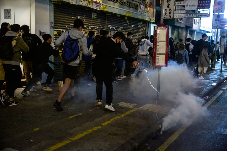 Police fire tear gas as Hong Kong rings in New Year 1