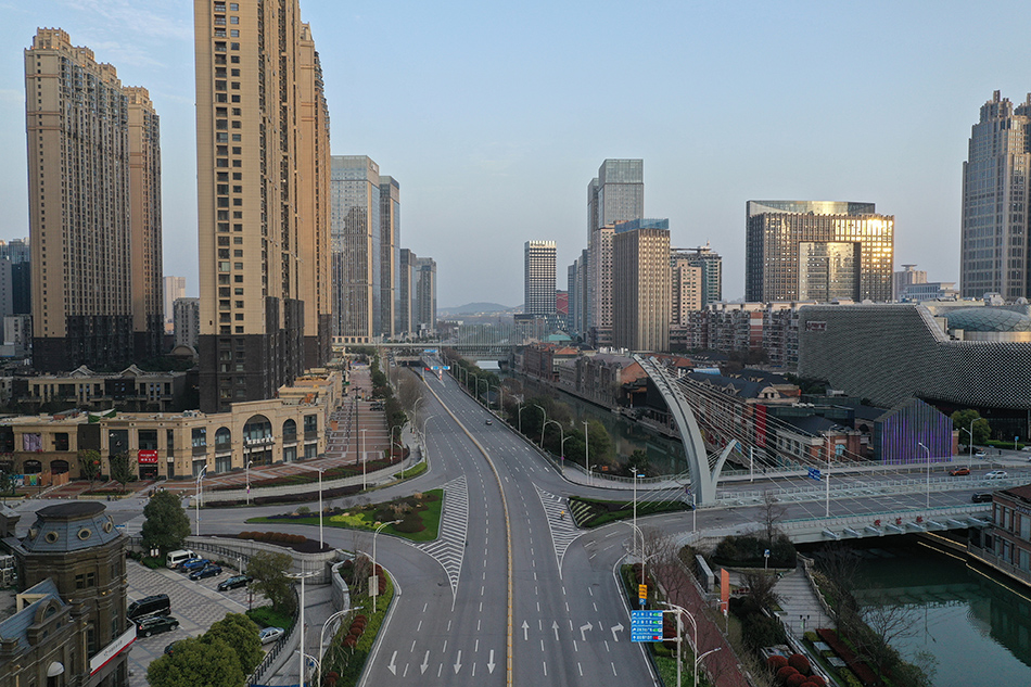 Hubei city reopens for business, then closes again 30 minutes later ...