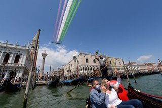 Italy bans cruise liners from Venice, after years of hesitation