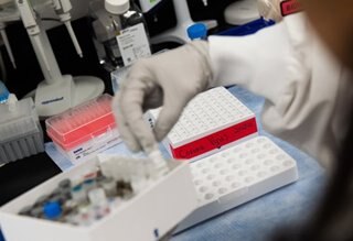 Pfizer gets $1.95 billion to produce coronavirus vaccine by year’s end
