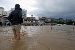 Typhoon Maysak causes flooding in South Korea
