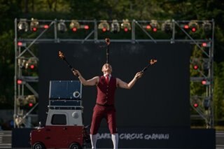 South Koreans defy virus to attend drive-in circus