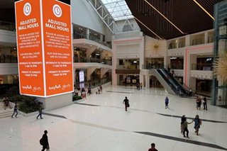 Malls in Metro Manila close temporarily for community quarantine
