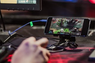 PLDT demos 5G tech with cloud gaming tournament in esports hub
