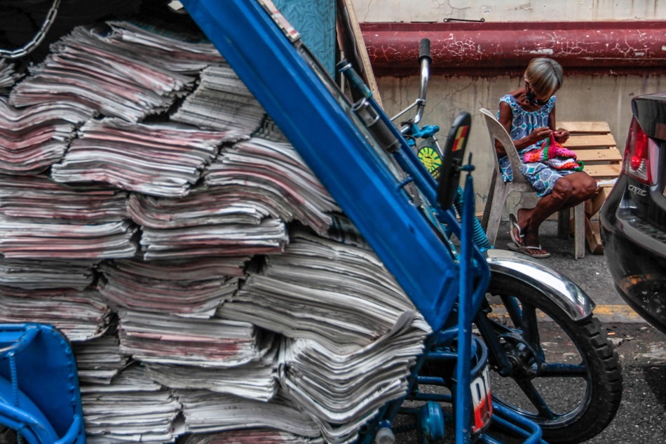 Struggling PH newspapers &#39;barely breathing&#39; amid pandemic 1