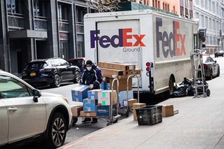 Unemployment claims in US show layoffs continue to batter economy