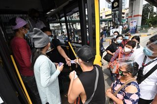 Babala ng DoTr: Paggamit ng Beep cards sa bus ititigil kung card fee mananatili