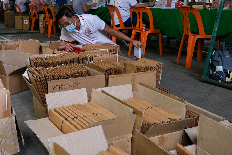 35.8 pct of printed modules distributed to learners as classes begin— DepEd data 1
