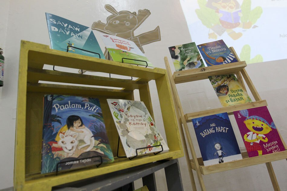 Global nonprofit releases first children’s books in Filipino 1