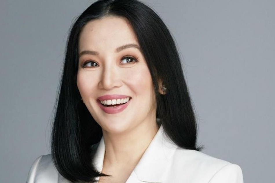 Die 50 Jahre alte 160 cm große Kris Aquino im 2024 Foto