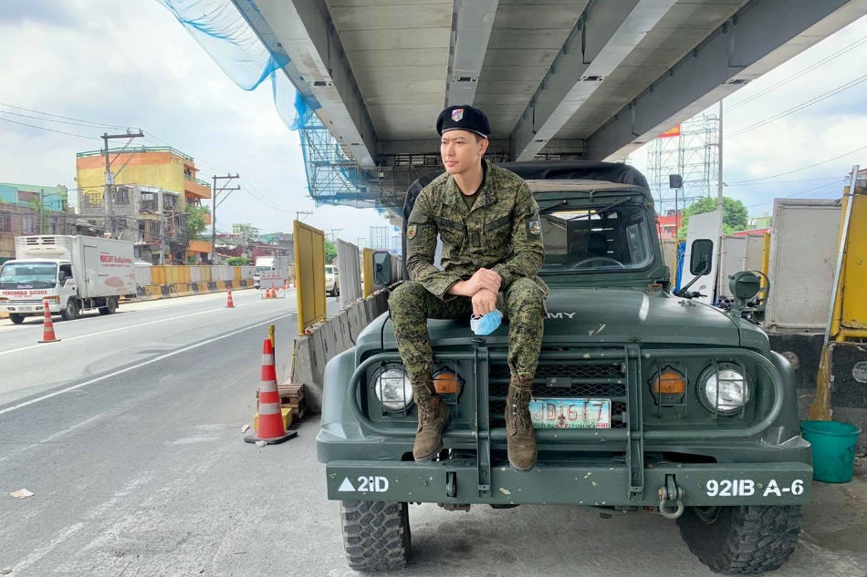 Ronnie Liang completes civil-military correspondence course 1