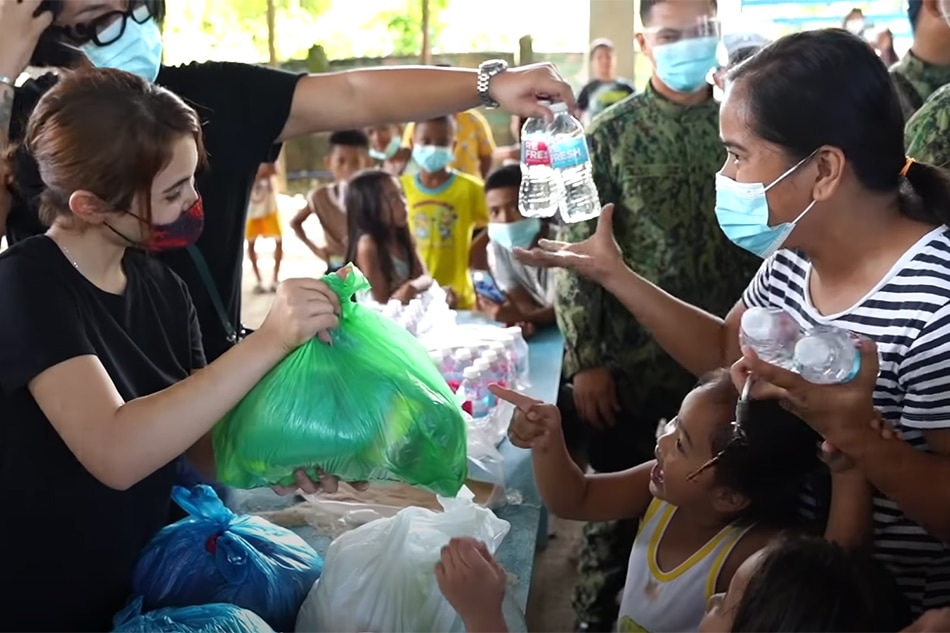 Watch Ivana Alawi Personally Brings Aid To Isabela Cagayan Typhoon Victims Abs Cbn News