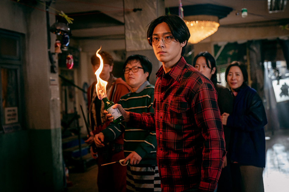 Monsters Abound In Netflix S Upcoming Korean Thriller Sweet Home Abs Cbn News