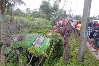 16 na miyembro ng pamilya sugatan sa aksidente sa Iloilo
