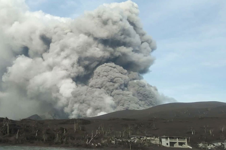 From fissures to shockwaves: 12 volcanic hazards to watch out for 1