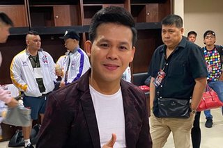 MPBL fans get musical treat, as Marcelito Pomoy performs at all-star game
