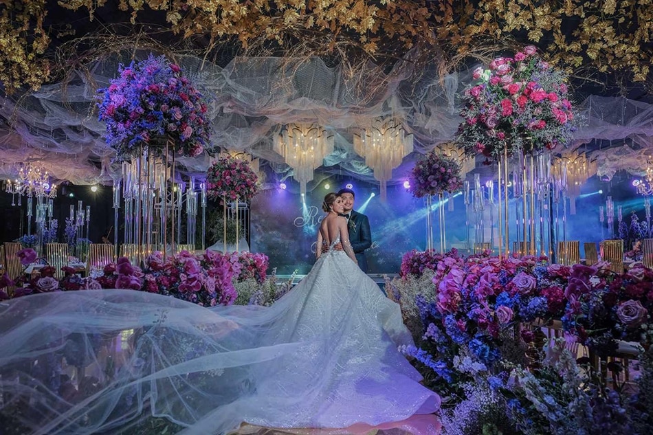 In Davao, bride sells wedding dress to purchase thousands of frontliner masks 2