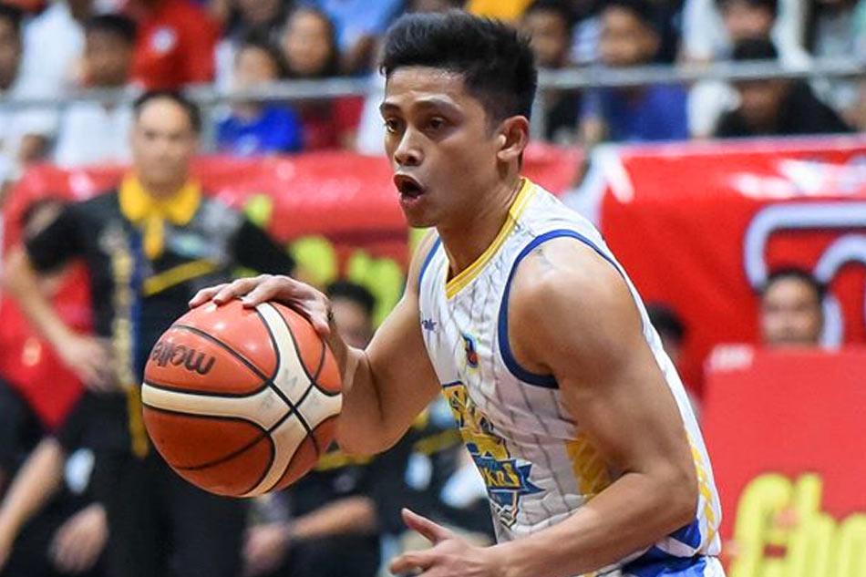 MPBL: From Bacoor’s backcourt, Eric Acuña now a frontliner in COVID-19 ...