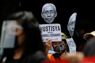 ALAMIN: Katwiran ng PNP sa umano'y pag-ipit sa bangkay ng peasant leader
