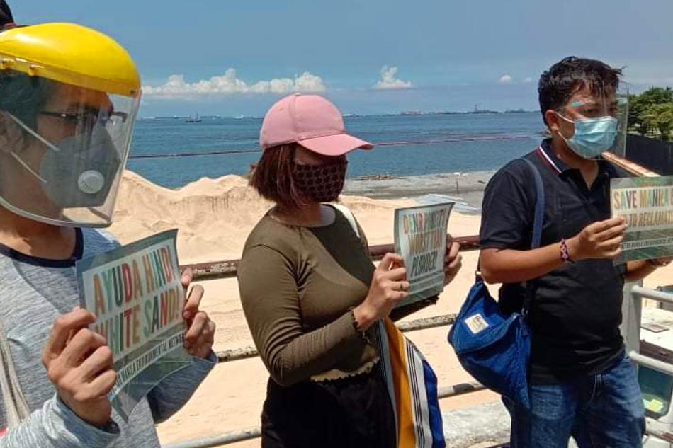 Mga protesta laban sa Manila Bay 'white sand' project umarangkada  ABS