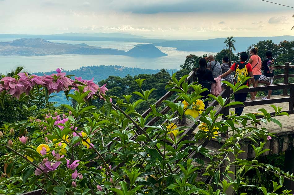 LOOK: Tagaytay reopens to tourists 20