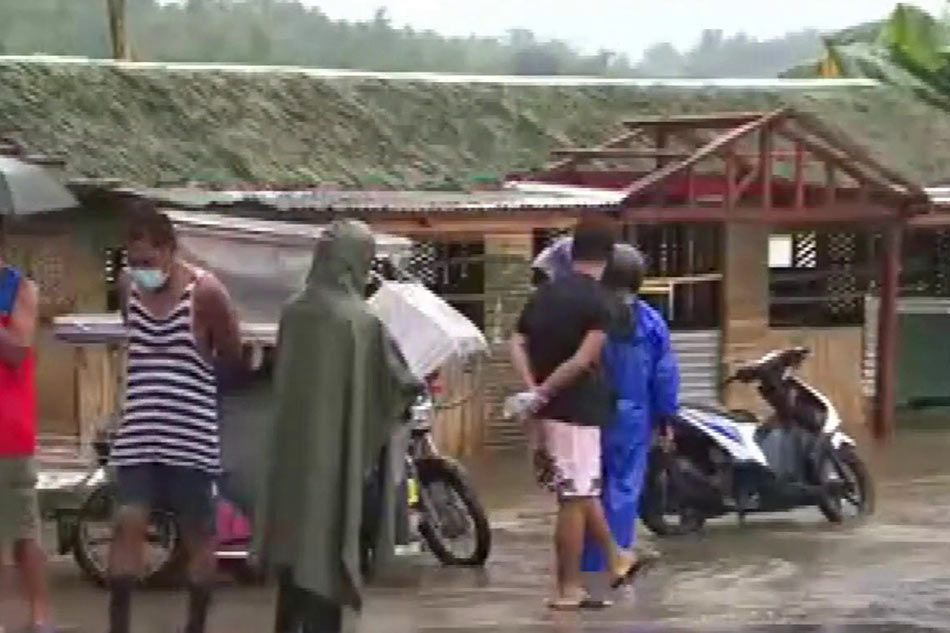 Central Luzon braces for Typhoon Rolly