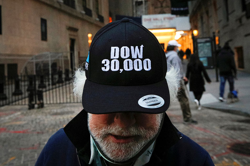 World stocks touch record high as investors cheer Biden transition, vaccines 1