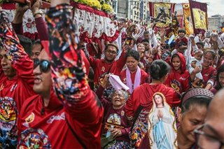 Procession of Black Nazarene replicas held around Quiapo church