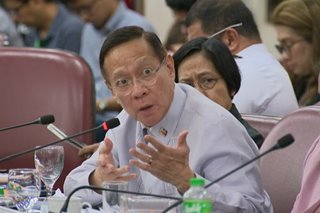 Duque takes responsibility in delay of financial aid to health workers