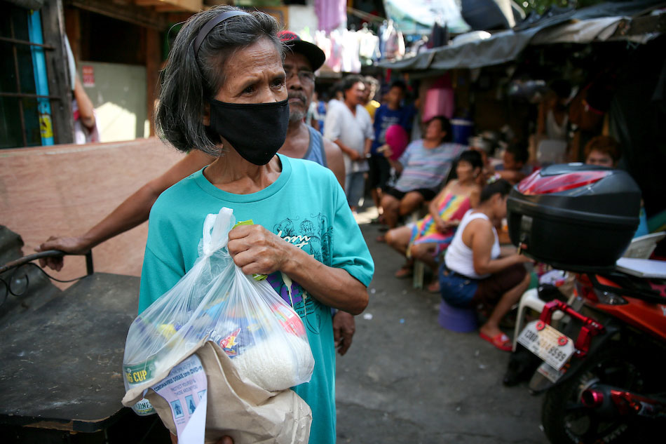 Feeding programs allowed under Luzon lockdown: PNP 1