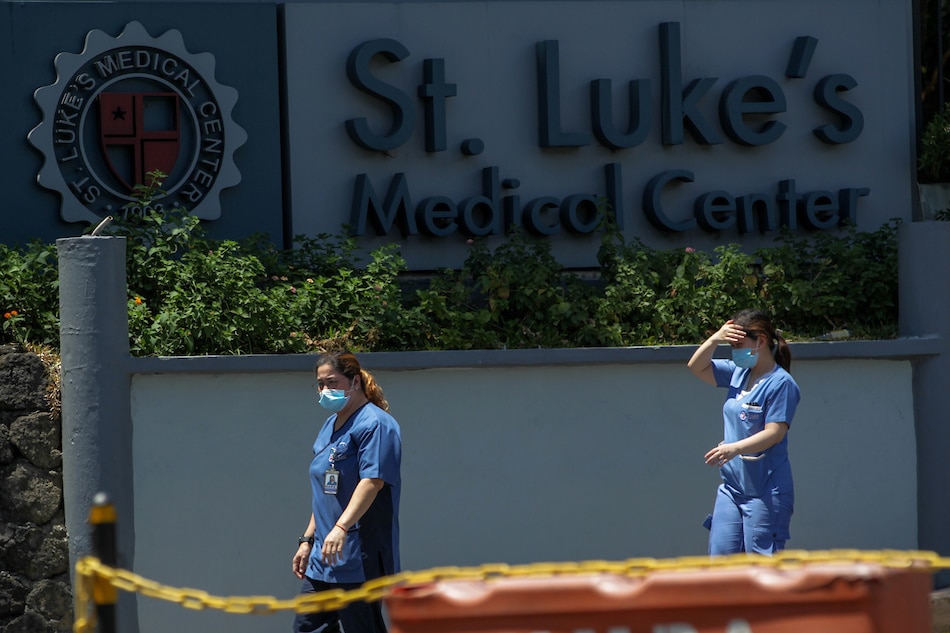 St. Luke’s says unable to accept more COVID-19 patients for confinement 1