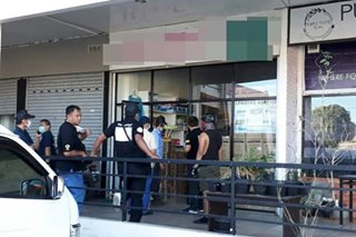 Medical supplies store na nagbebenta ng 'overpriced' alcohol sinalakay sa Lucena City